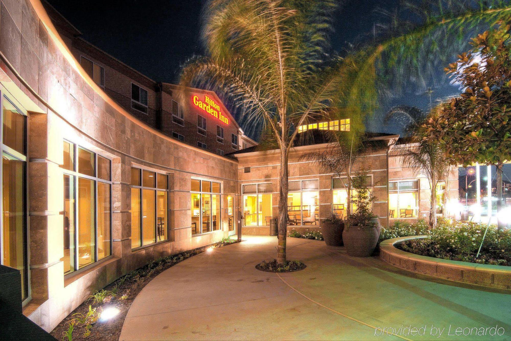 Hilton Garden Inn San Bernardino Bagian luar foto
